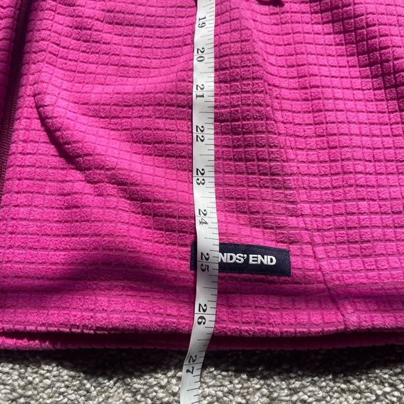 NWT Lands’ End Pnk Grid Fleece Vest - Picture 2 of 10